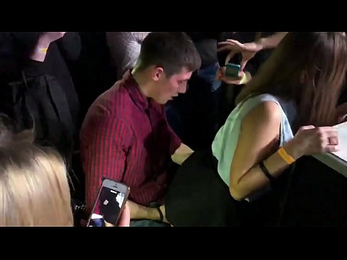 ❤️ Sexo real en una discoteca rusa. Chica rusa de 18 años en el ano y la vagina follada en un club nocturno ❌ Video de sexo de calidad en es.porno24-7.ru ❌️❤️❤️❤️❤️❤️❤️❤️