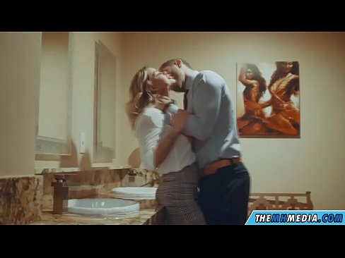 ❤️ Cuando una rubia tetona te seduce en un baño público ❌ Video de sexo de calidad en es.porno24-7.ru ❌️❤️❤️❤️❤️❤️❤️❤️